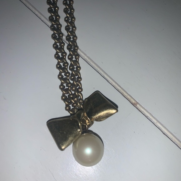 Stella & Dot Lady Bow Lo Necklace - Picture 3 of 10